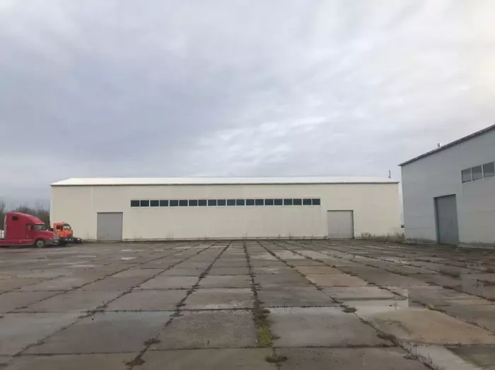 п. Романовка, два склада 1500 метров - СДАНО